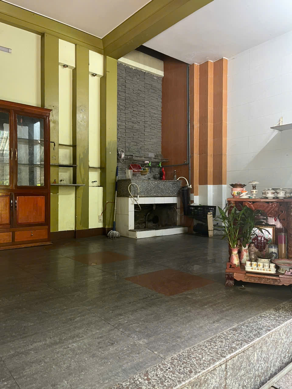 Cho thuê nhà nguyên căn góc đường Hoàng Văn Thụ và đường Thành Thái - Ảnh 2