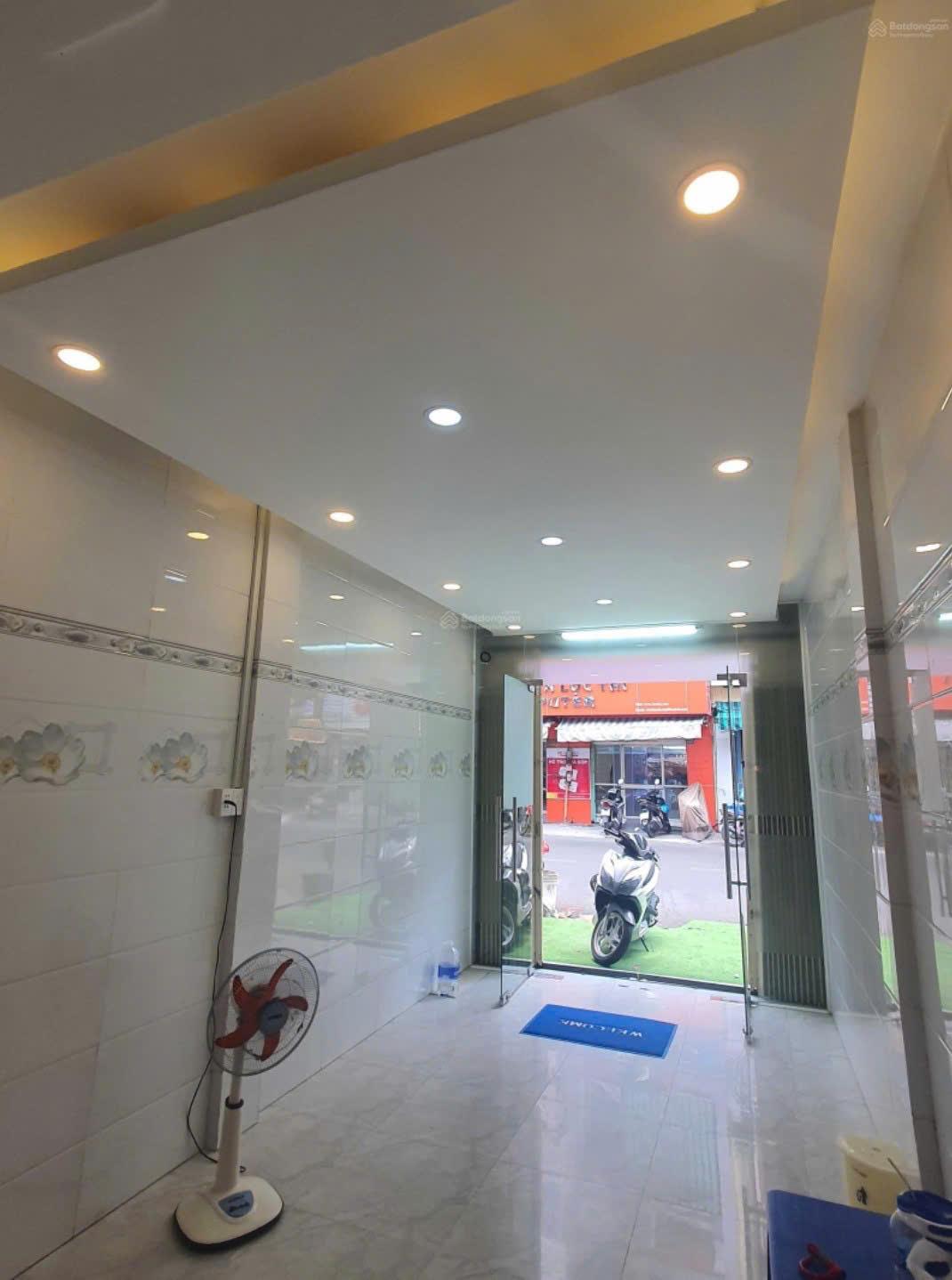 * Bán Nhà Mặt Tiền KD Sầm Uất Cao Đạt Gần Trần Hưng Đạo Q5 Mới Đẹp 3 Tầng 9 Tỷ Nhỉnh - Ảnh 3