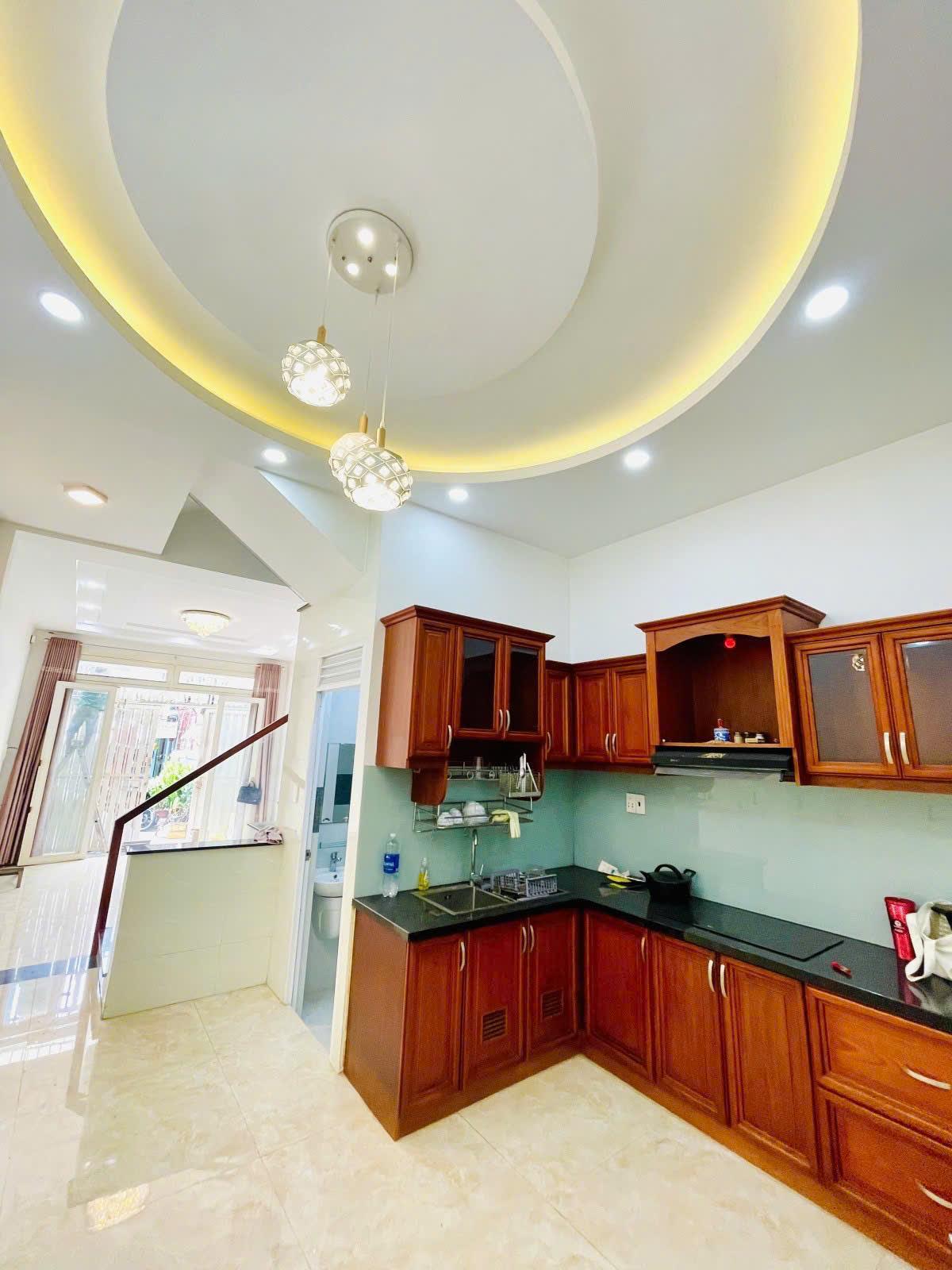 !! NHỈNH 8 TỶ_ HHX mới đẹp Gần Mặt Tiền Nguyễn Biểu P. Chợ Quán Q 5 SHR (4.2X13) 4 Tầng - Ảnh 2