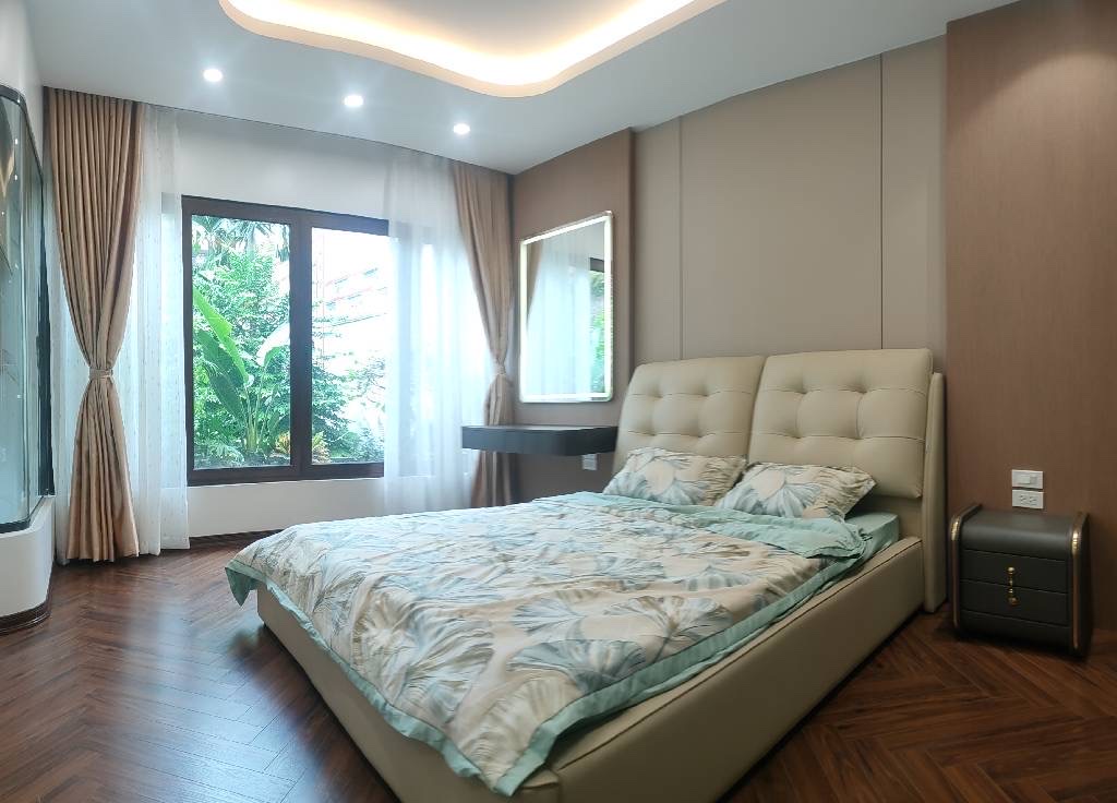 TRẦN DUY HƯNG 40M-13,7 TỶ-LÔ GÓC,THANG MÁY-NGÕ 3M,NỘI THẤT XỊN - Ảnh chính