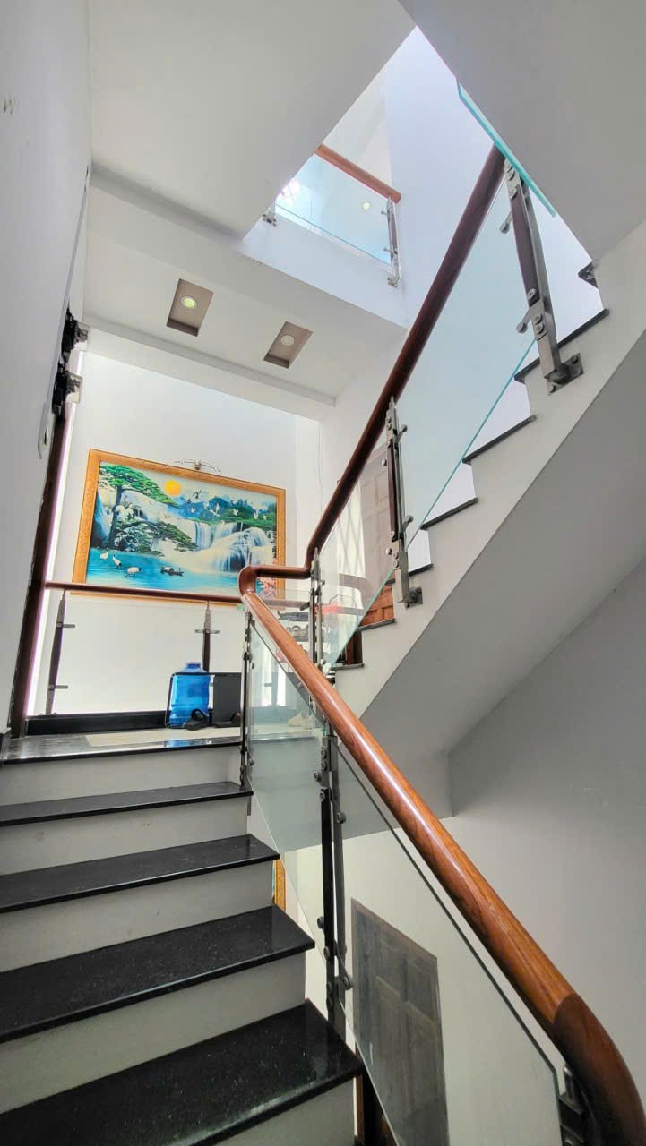 NHÀ B.ÁN - HẺM XE Ô TÔ GẦN MẶT TIỀN - GIÁP NGUYỄN VĂN KHỐI - 85M² - 4 TẦNG CHỈ HƠN 7 TỶ - Ảnh 3