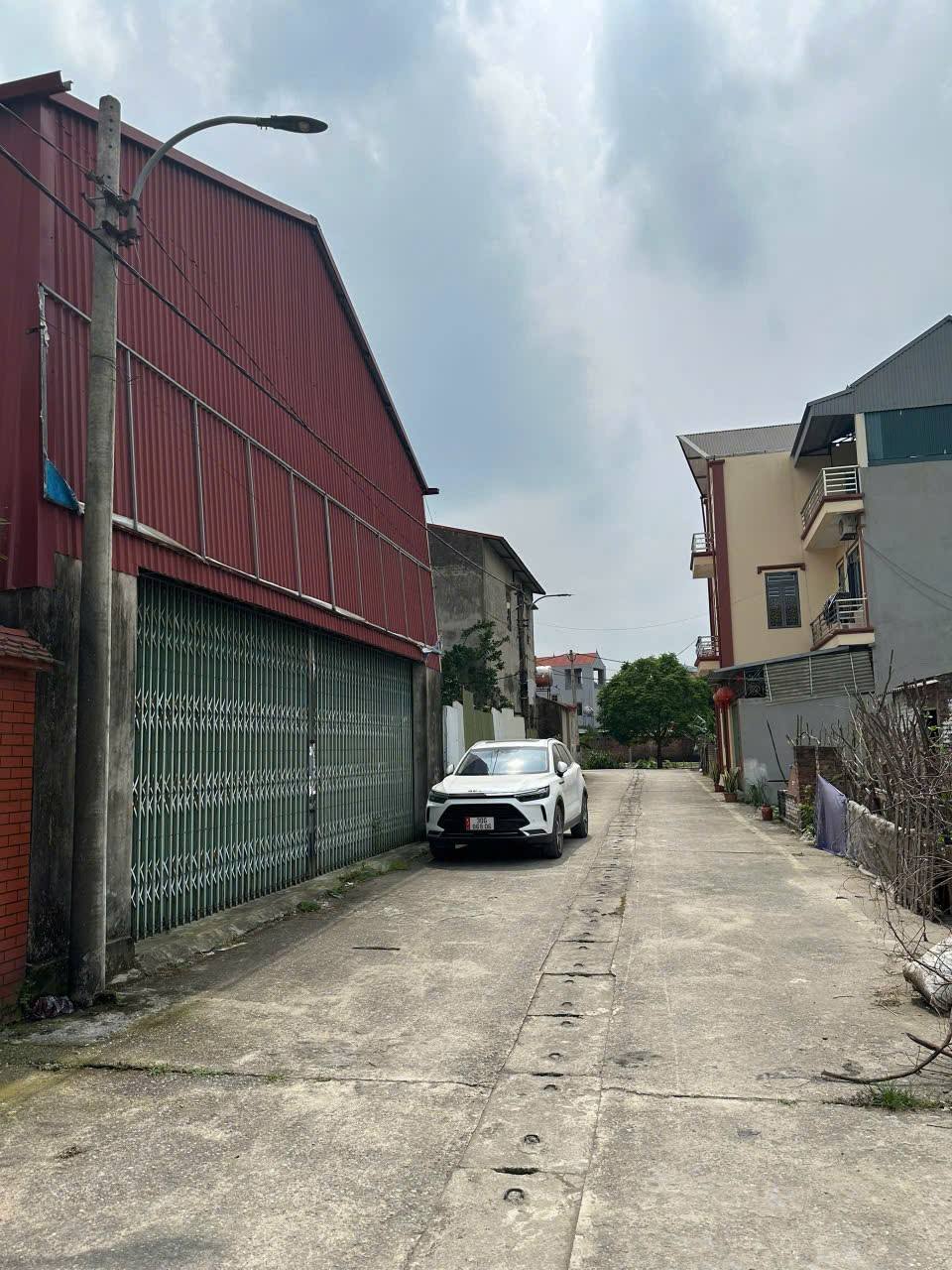 Chủ cần tiền bán gấp, đất Thư Lâm 180,5m2, mt9.5m, 10 tỷ, TL, (Đông Anh). Ô tô tránh. - Ảnh 3