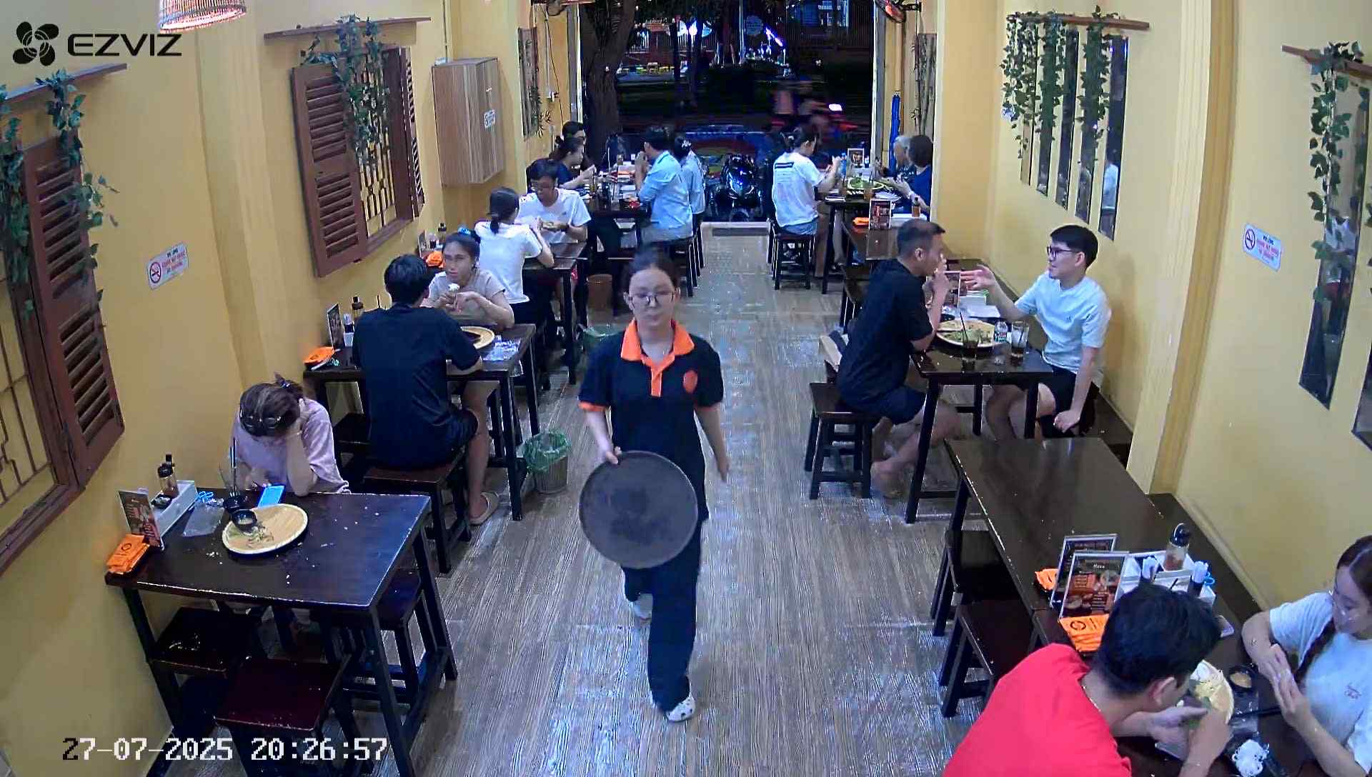 SANG QUÁN ĂN MẶT TIỀN ĐƯỜNG PHAN XÍCH LONG - Ảnh 4