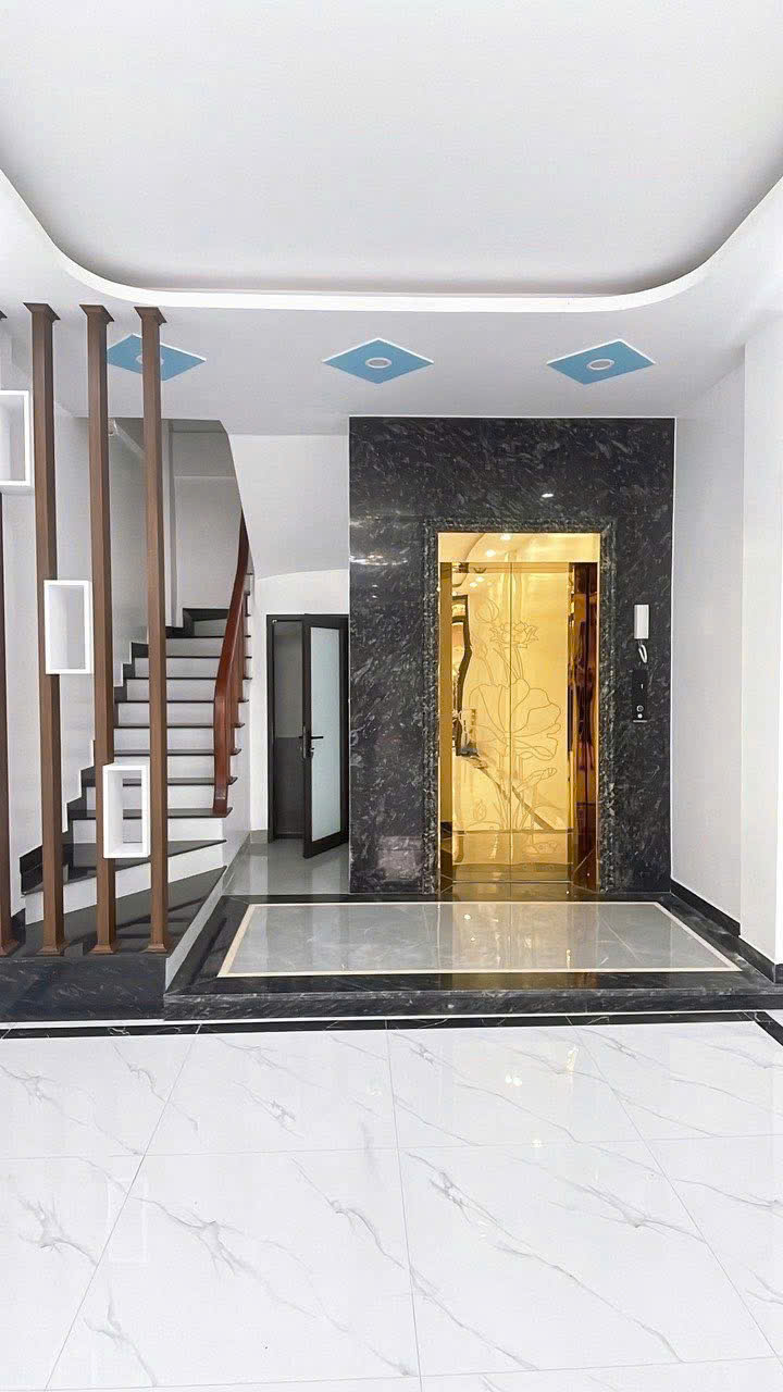 NHÀ ĐẸP 7 TẦNG THANG MÁY TỚI NÓC.THIẾT KẾ HIỆN ĐẠI.THÔNG PHÒNG CÁC TẦNG - Ảnh 2