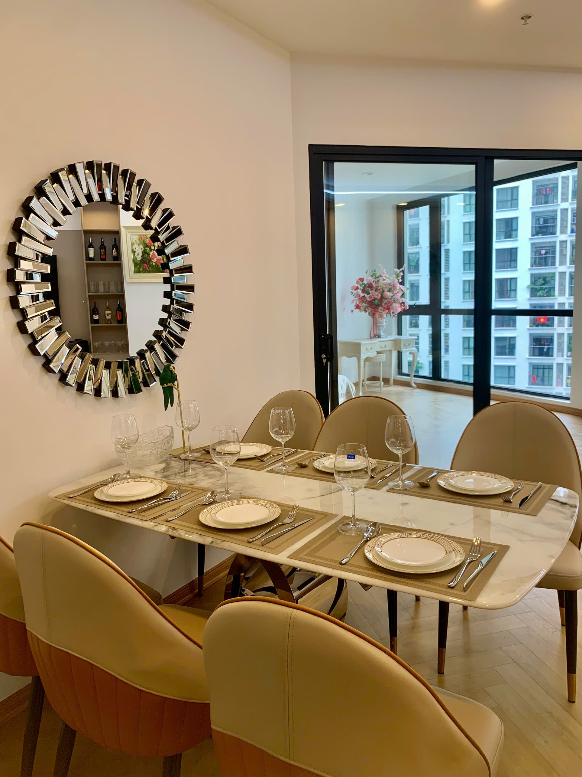 Royal City khu đô thị bậc nhất Thanh Xuân , bán căn nhiều góc 130m@ , giá : 14,x tỷ - Ảnh 1