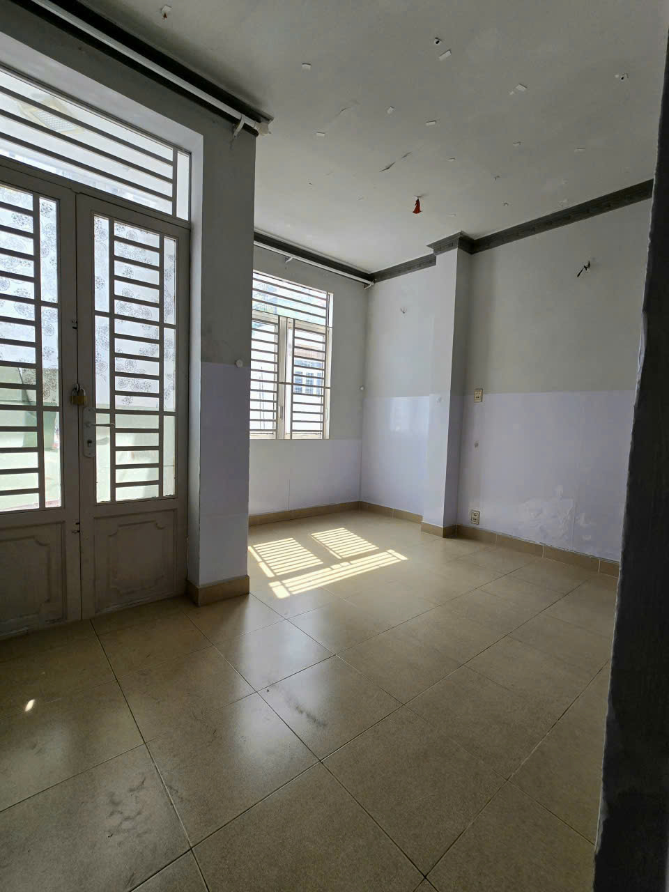 Gấp Bán nhà Lê Thúc Hoạch Tân Phú gần chợ Tân Hương hẻm 6m 48m2 ,3 tầng nhỉnh 5 ty - Ảnh 2