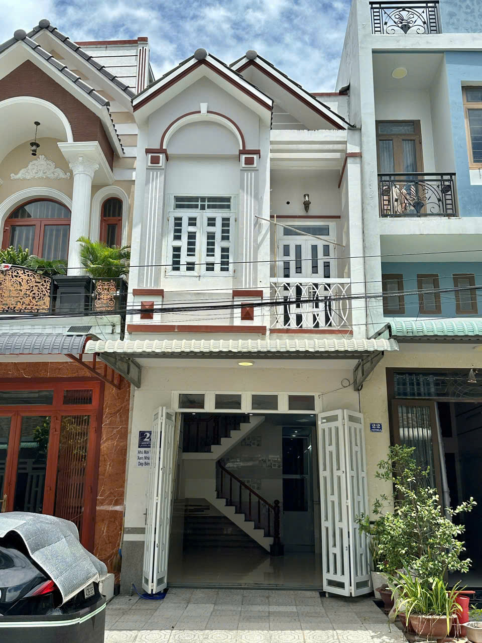 Nhà 10 triệu 4 phòng ngủ gần trường Đại học Y Dược - Ảnh chính
