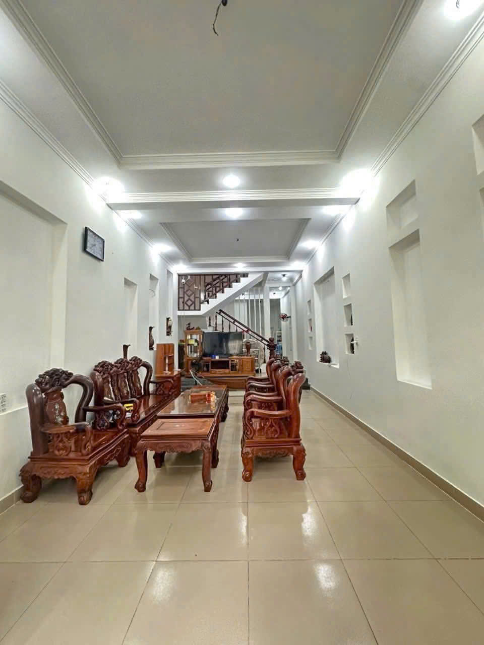 Bán nhà 3 tầng mặt tiền đường 10m5 lên số nhà Trần Nguyên Đán - Hoà Minh - Liên Chiểu - Đà Nẵng - Ảnh 2