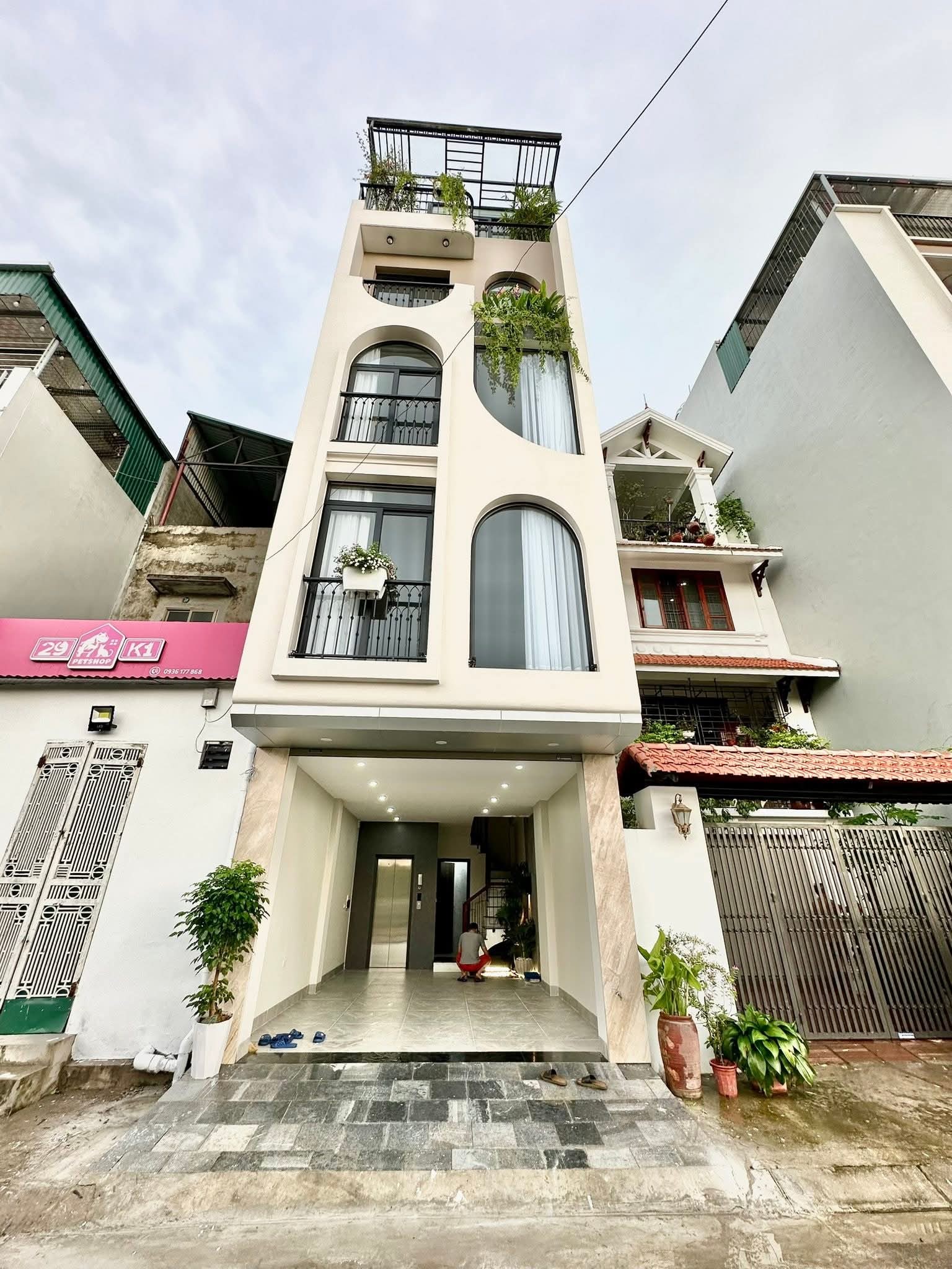 Bán Nhà Phân Lô Ngọc Thụy, Long Biên, 36m2, 6 Tầng, gara ô tô, thang máy, full đồ - Ảnh chính
