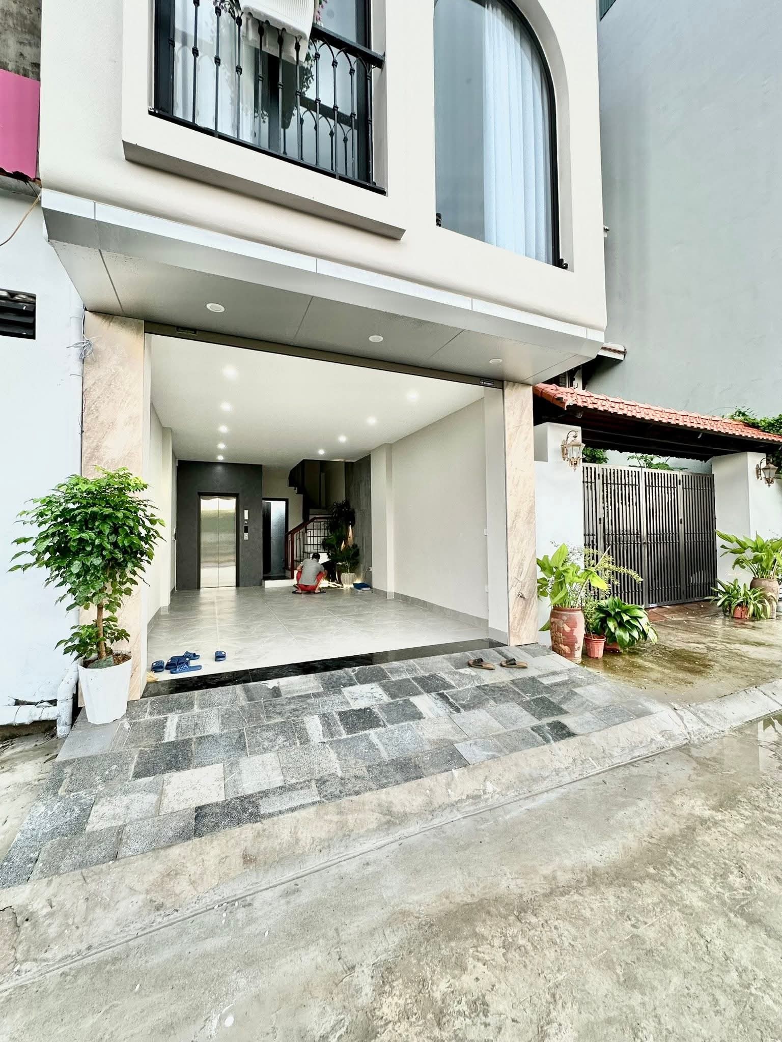 Bán Nhà Phân Lô Ngọc Thụy, Long Biên, 36m2, 6 Tầng, gara ô tô, thang máy, full đồ - Ảnh 1