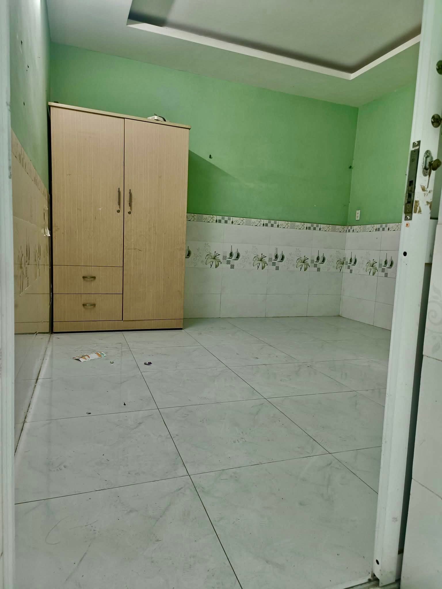 Bán nhà giá rẻ, xd kiên cố, chắc chắn. Ngay trung tâm phường Phú Lợi, Tp Thủ Dầu Một cũ - Ảnh 1