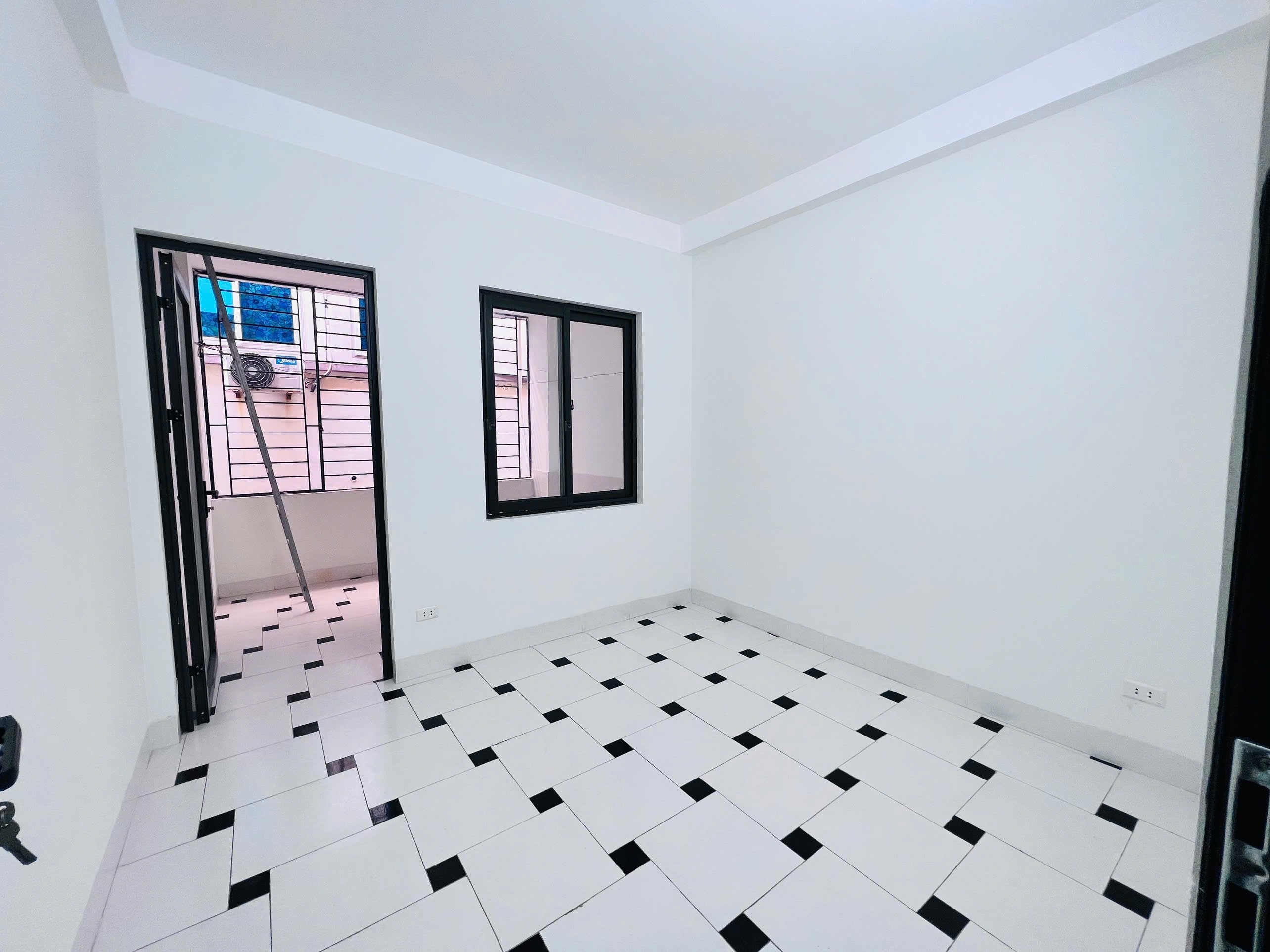 🏡 BÁN NHÀ MỸ ĐÌNH – 30/35m² – 5 TẦNG – MT 3,6m – GIÁ 6,86 TỶ - Ảnh 3