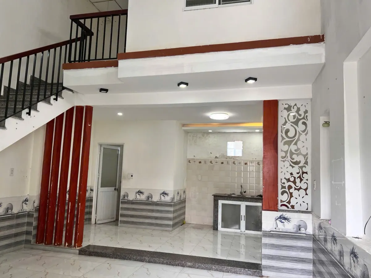 BÁN NHÀ GÁC LỮNG ĐẸP, DT 52M2, 2PN, KIỆT TÔN ĐỨC THẮNG, CẠNH ĐHSP ĐÀ NẴNG - CHỈ HƠN 2 TỶ - Ảnh 1