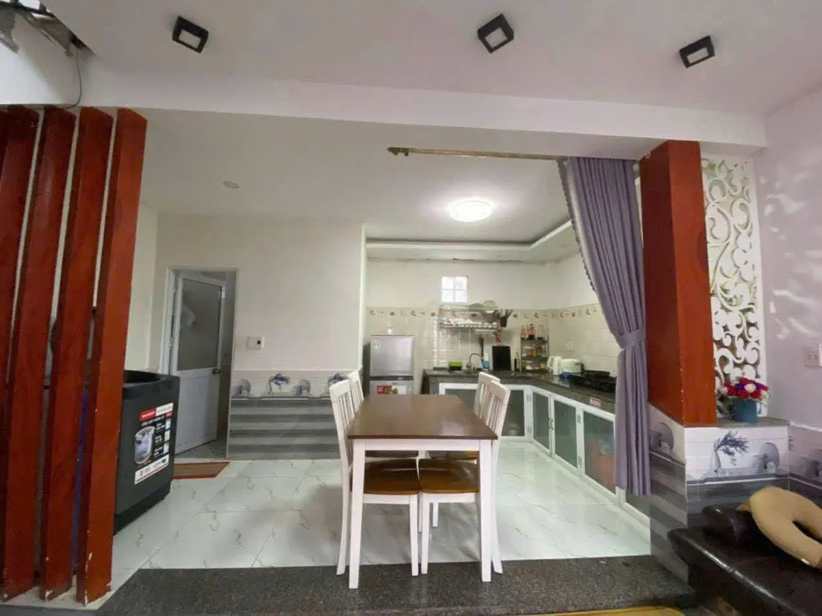 BÁN NHÀ GÁC LỮNG ĐẸP, DT 52M2, 2PN, KIỆT TÔN ĐỨC THẮNG, CẠNH ĐHSP ĐÀ NẴNG - CHỈ HƠN 2 TỶ - Ảnh 2