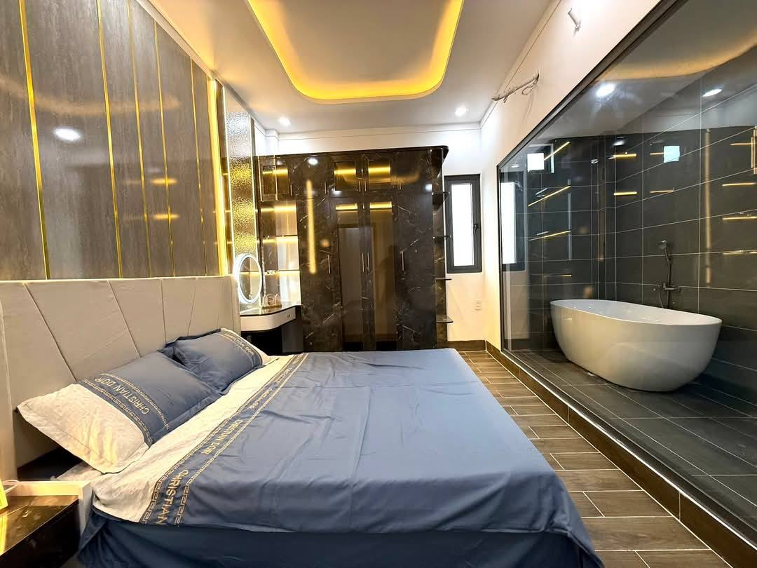 Bán nhà lầu mới tinh gần ngay chợ Phú Mỹ, Tp Thủ Dầu Một cũ. mặt tiền đường ĐX023 - Ảnh 3