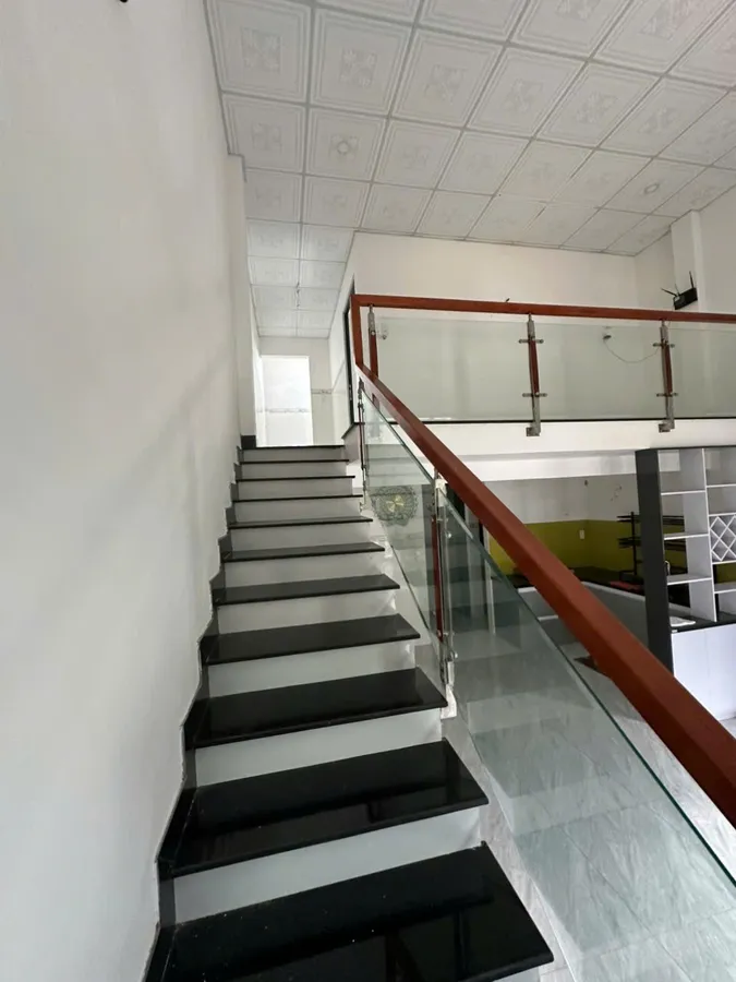 BÁN NHÀ GÁC LỮNG ĐÚC – DT 73M2, KIỆT Ô TÔ NAM CAO, HÒA KHÁNH – CHỈ 2.39 TỶ - Ảnh 3