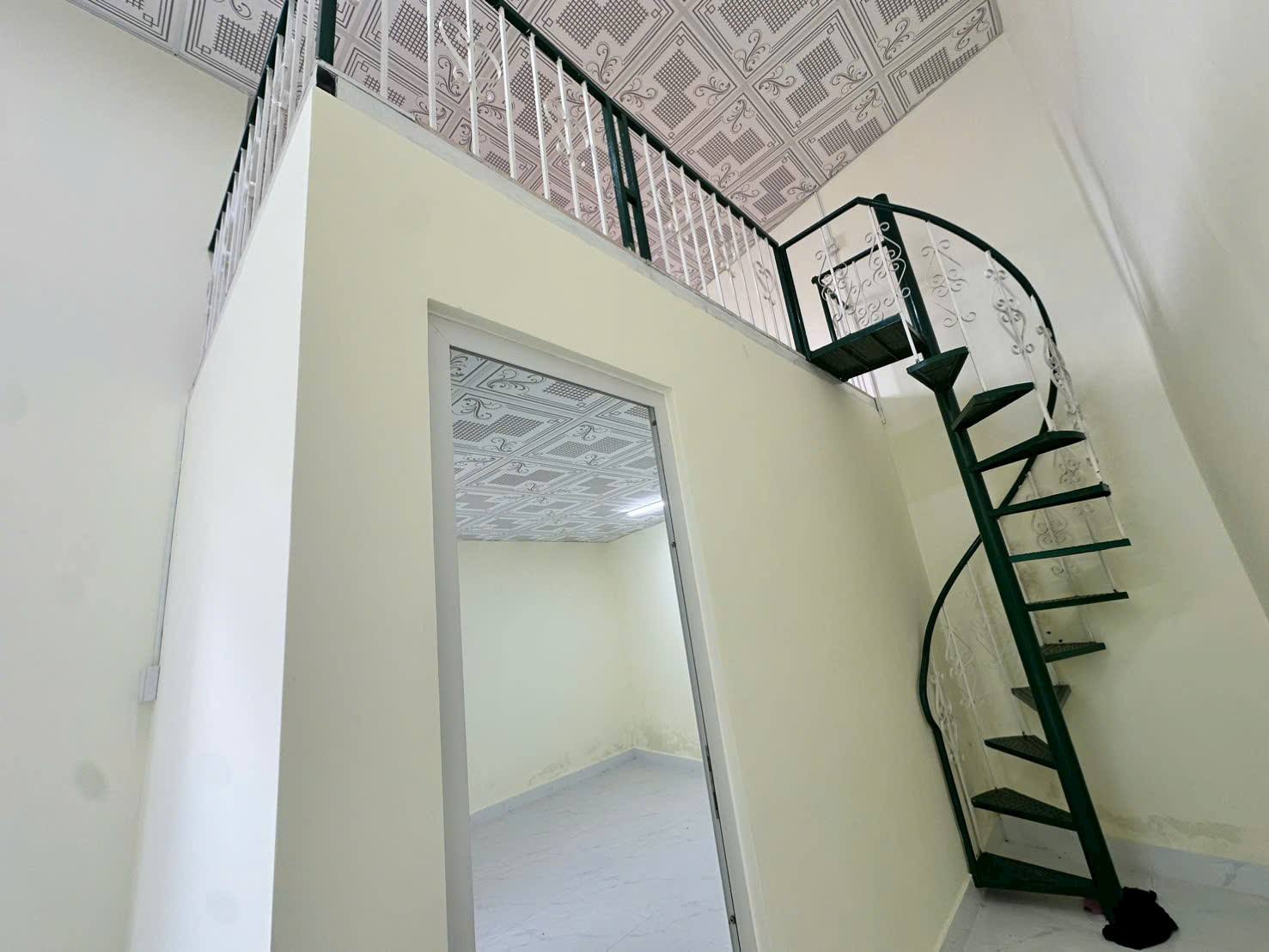 bán 1 căn nhà giá rẻ, vị trí lại hiếm có, gần ngay ngã 6 chùa Bà Bình Dương, chợ TDM, chợ cây Dừa - Ảnh 4