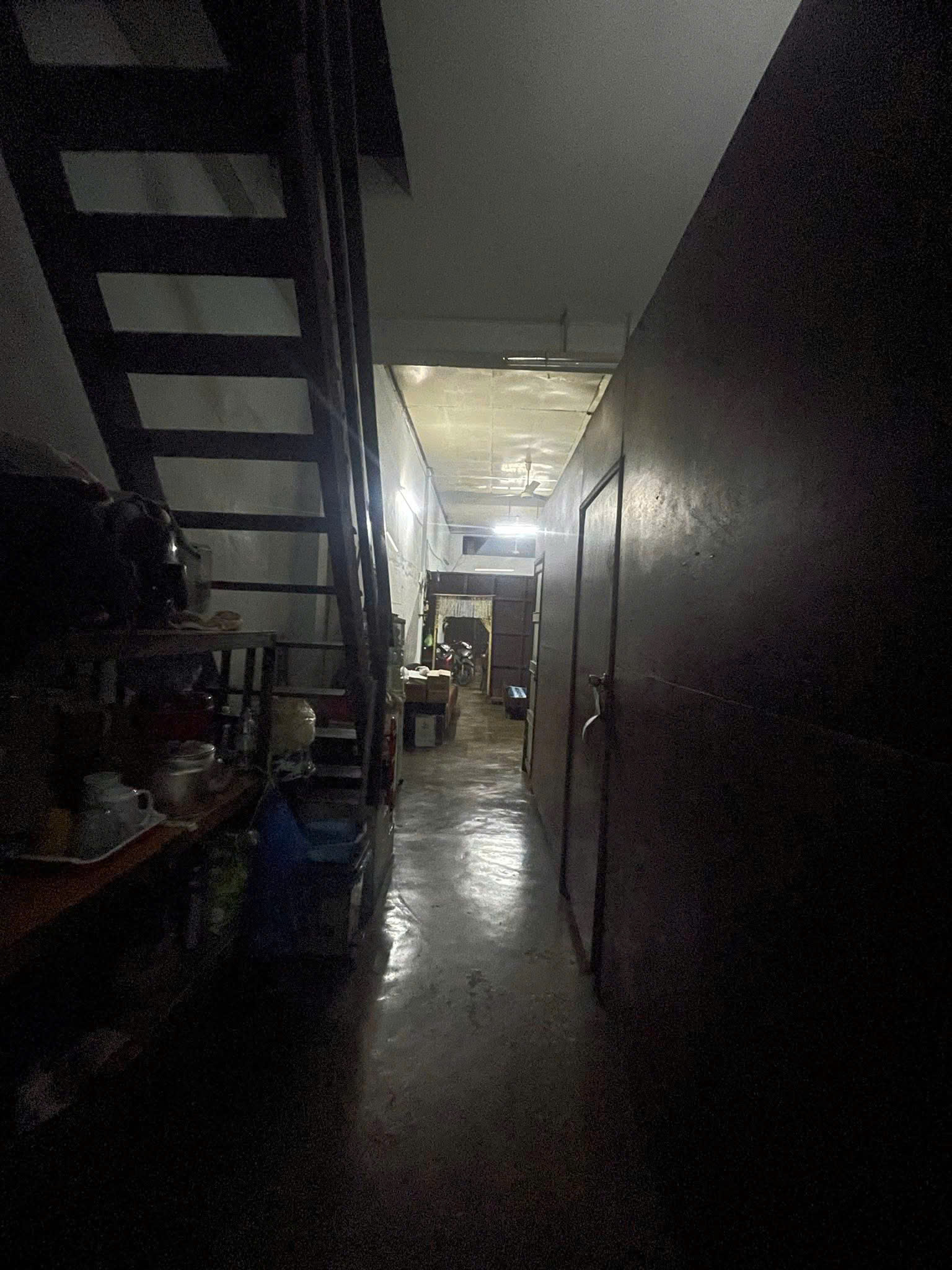 Bán nhà Mặt tiền Quảng Hiền -  ngay Khu Bàu Cát, 7,3x18,5m, Cấp 4 - tiện xây, 17,5 tỷ. - Ảnh 2