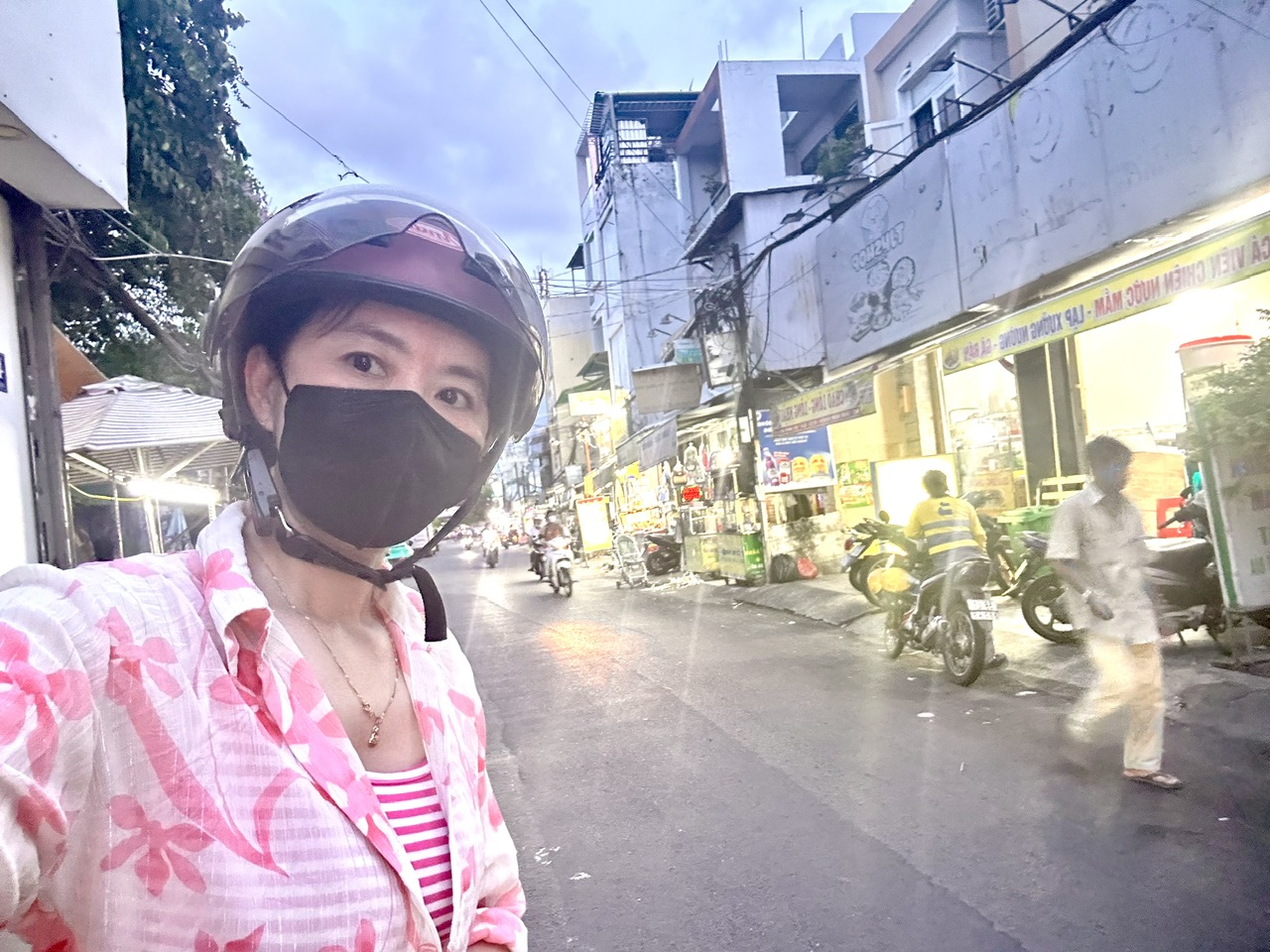 NHÀ BÁN MẶT TIỀN ĐƯỜNG XÓM CHIẾU- KHU VỰC KINH DOANH ĐA NGÀNH NGHỀ- GIAO THƯƠNG GIỮA TÔN THẤT - Ảnh chính