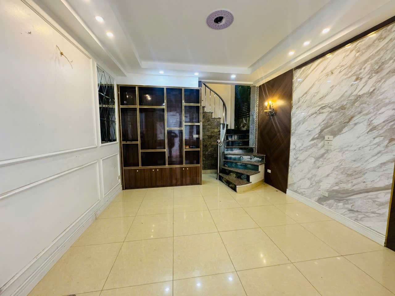 NHÀ ĐẸP - LÔ GÓC - GẦN PHỐ - NGÕ THÔNG - 3 NGỦ- Đào Tấn 25m, 6 tầng, MT 3,5m, nhỉnh 7 tỷ - Ảnh chính