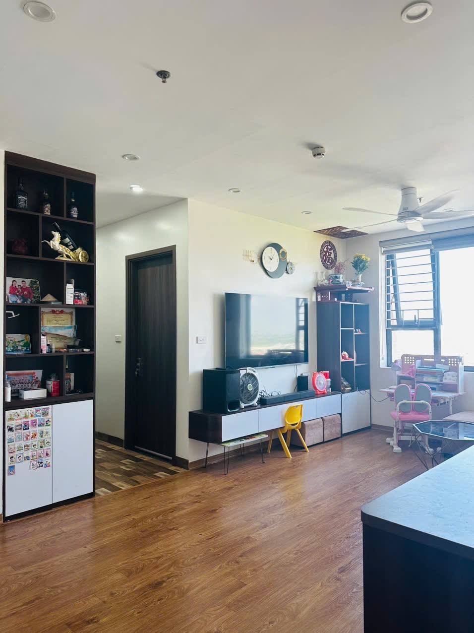 Chung cư Bạch Đằng hoàn thiện Full nội thất cần bán giá tốt - Ảnh chính
