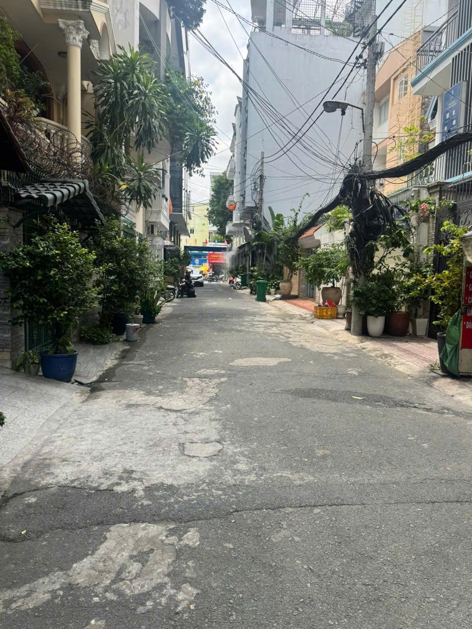 **Bán nhà hẻm 27/44 Hoàng Hoa Thám* p13, Tân Bình (9*16) 3 tầng - Ảnh 2