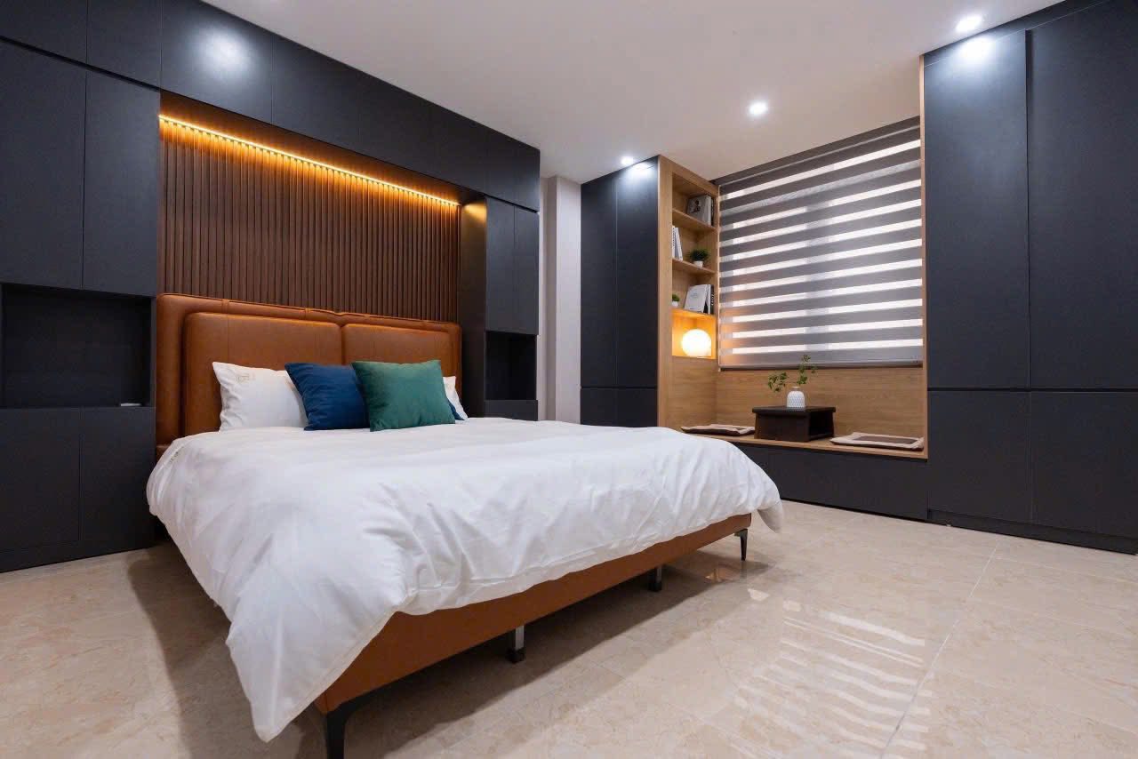GẤP. SIÊU PHẨM 7 TỶ PHỐ SÀI ĐỒNG, 5 TẦNG, HÀNG XÓM VINHOME RIVERSIDE - Ô TÔ CẠNH NHÀ - Ảnh 3