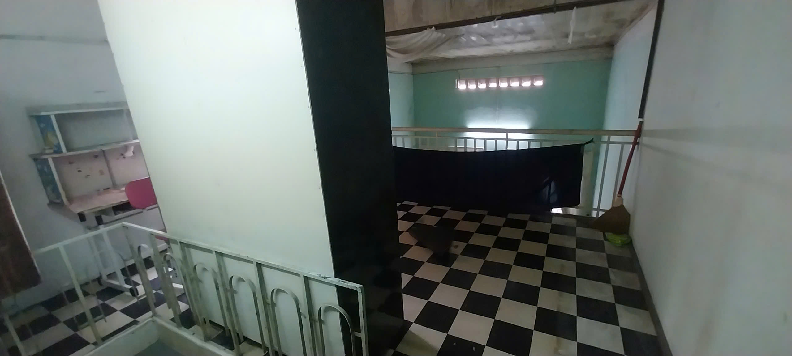 ► Nhà Kiệt 3m thẳng thông 50m ra Lê Độ, 50m2, ngang 4.6, gác lửng, 2.xx tỷ - Ảnh 1