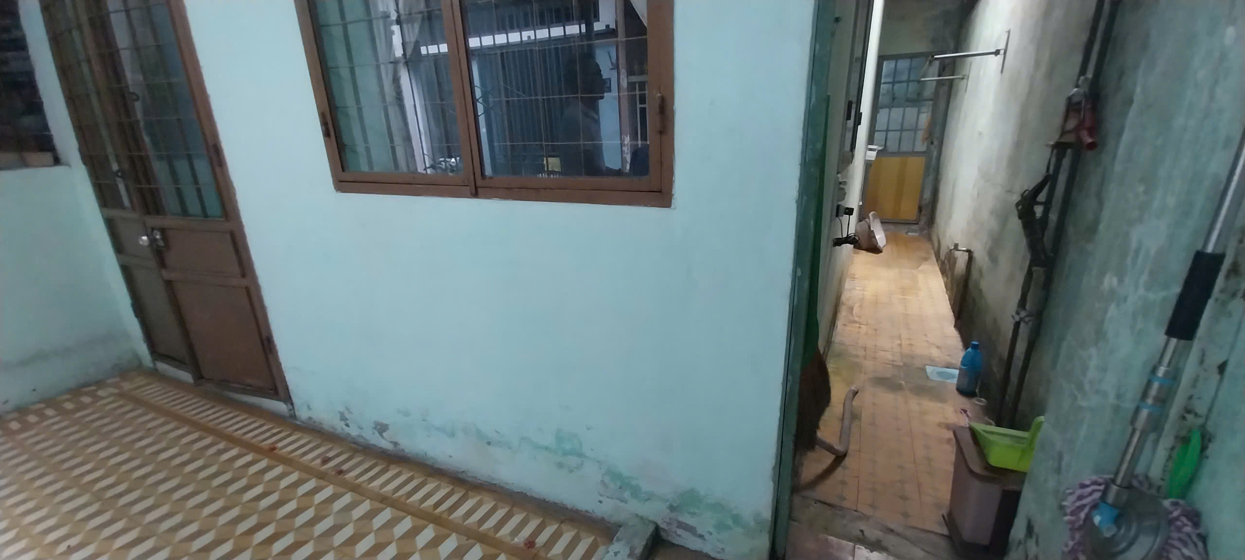 ► Nhà Kiệt 3m thẳng thông 50m ra Lê Độ, 50m2, ngang 4.6, gác lửng, 2.xx tỷ - Ảnh chính