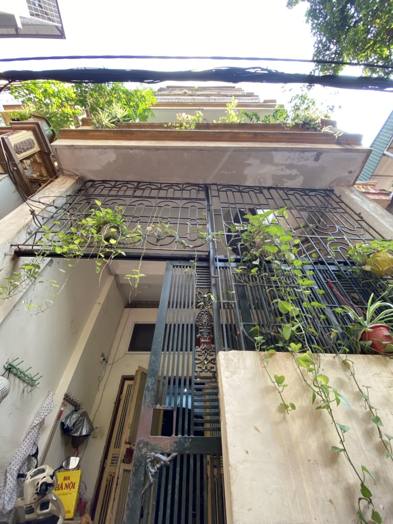 SIÊU PHẨM CẦU GIẤY GẦN PHỐ - VỊ TRÍ ĐẸP - 30M RA PHỐ NGUYỄN KHANG _ 5 TẦNG – 47M2 – 12TỶ - Ảnh chính