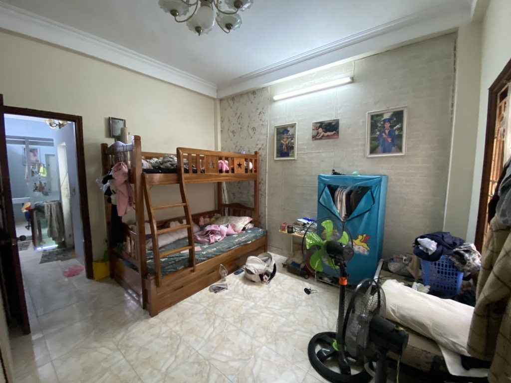 SIÊU PHẨM CẦU GIẤY GẦN PHỐ - VỊ TRÍ ĐẸP - 30M RA PHỐ NGUYỄN KHANG _ 5 TẦNG – 47M2 – 12TỶ - Ảnh 3