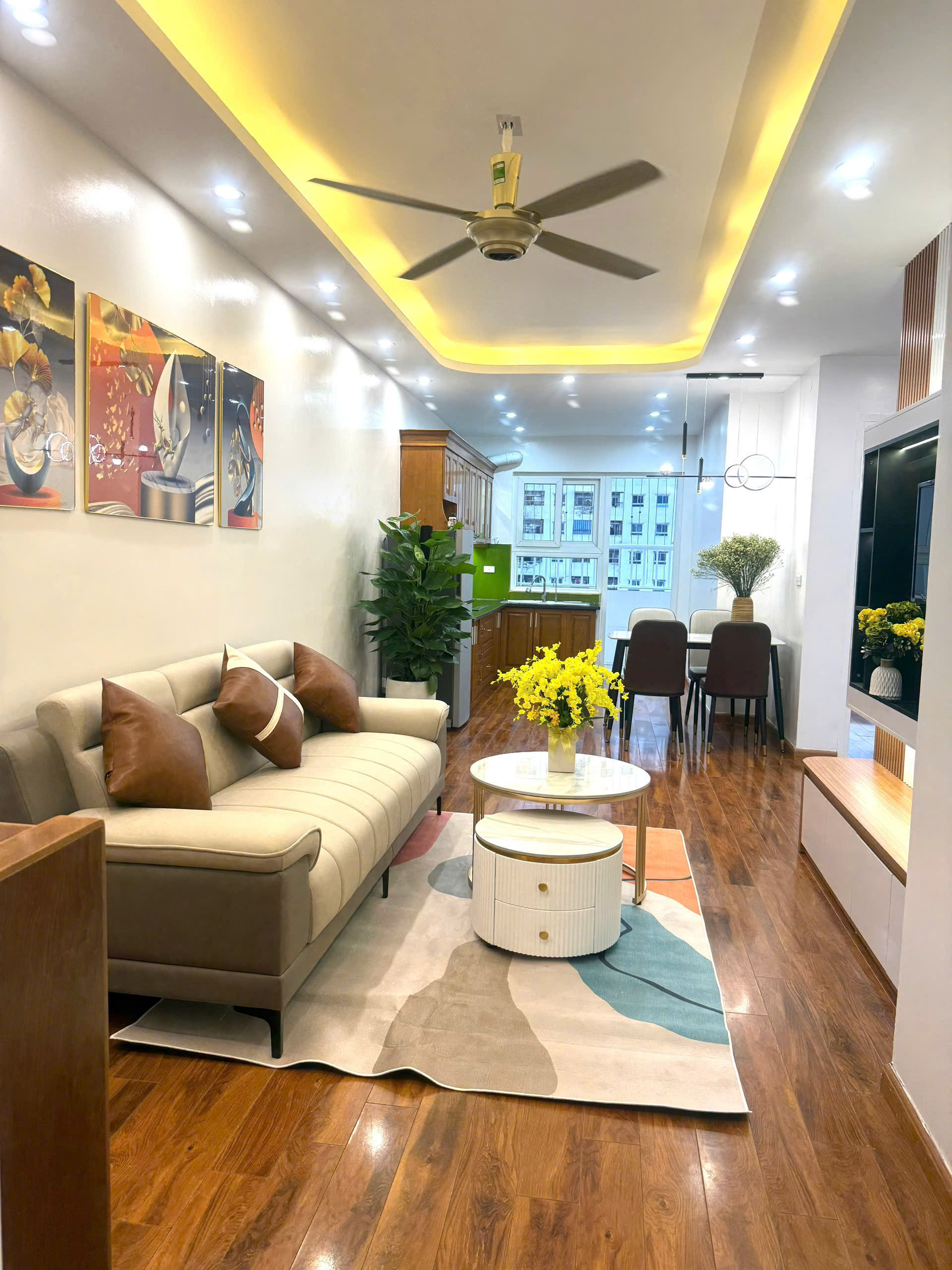 Bán căn hộ chung cư HH4A Linh Đàm, 66m2, 2 ngủ, view sân chung, giá 2 tỷ 950tr - Ảnh 1