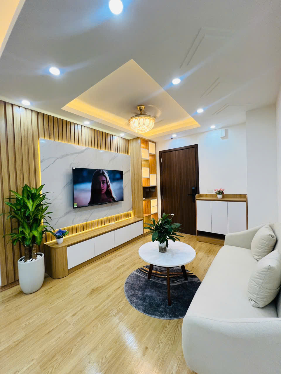 Bán chung cư HH4 Linh Đàm 53m2, 2 ngủ, full nội thất mới, giá 2 tỷ 510tr - Ảnh chính