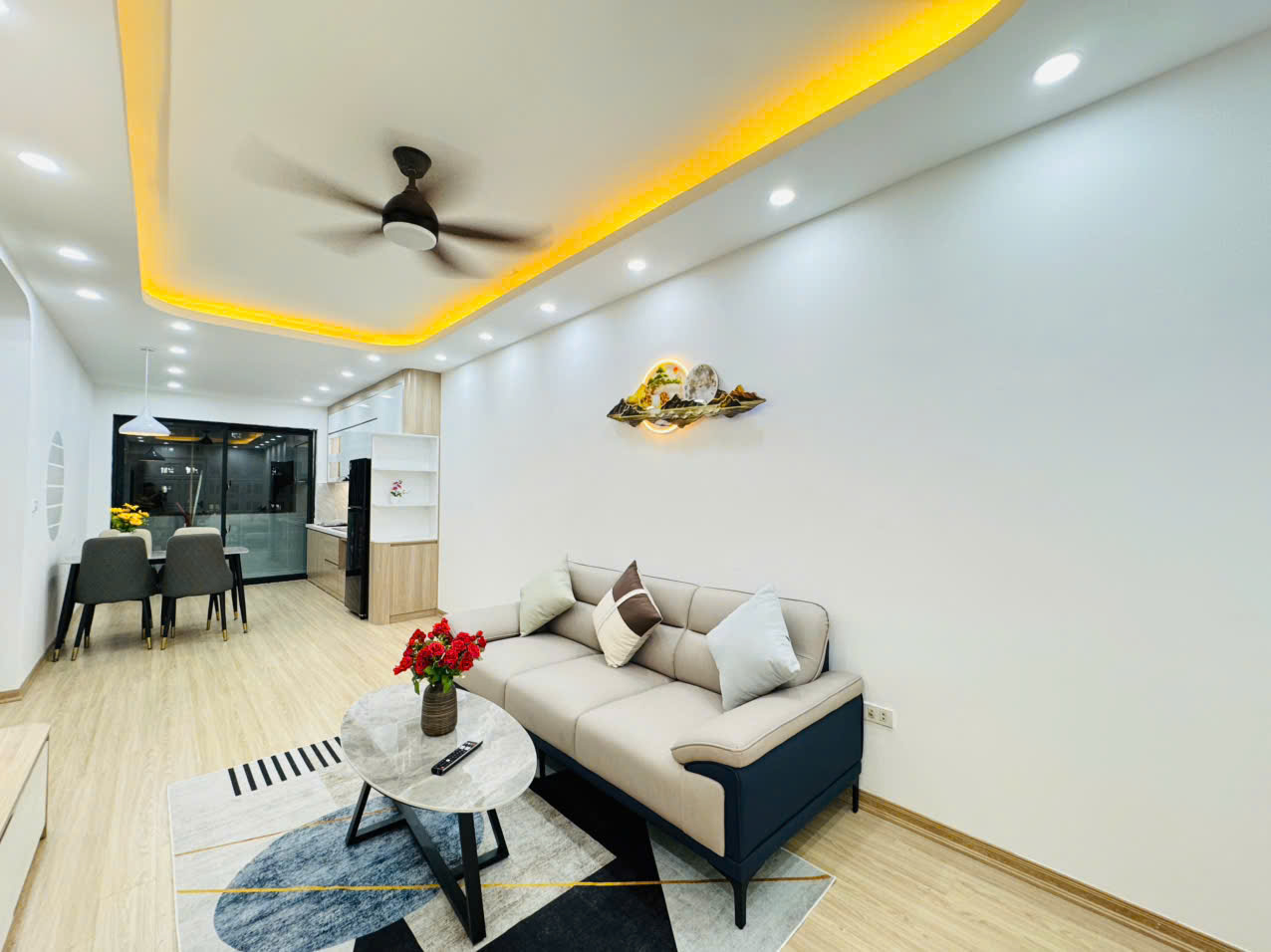 Bán căn hộ tầng 15 chung cư HH4 Linh Đàm, 67m2, view sân chung, 3 tỷ 180tr - Ảnh 2