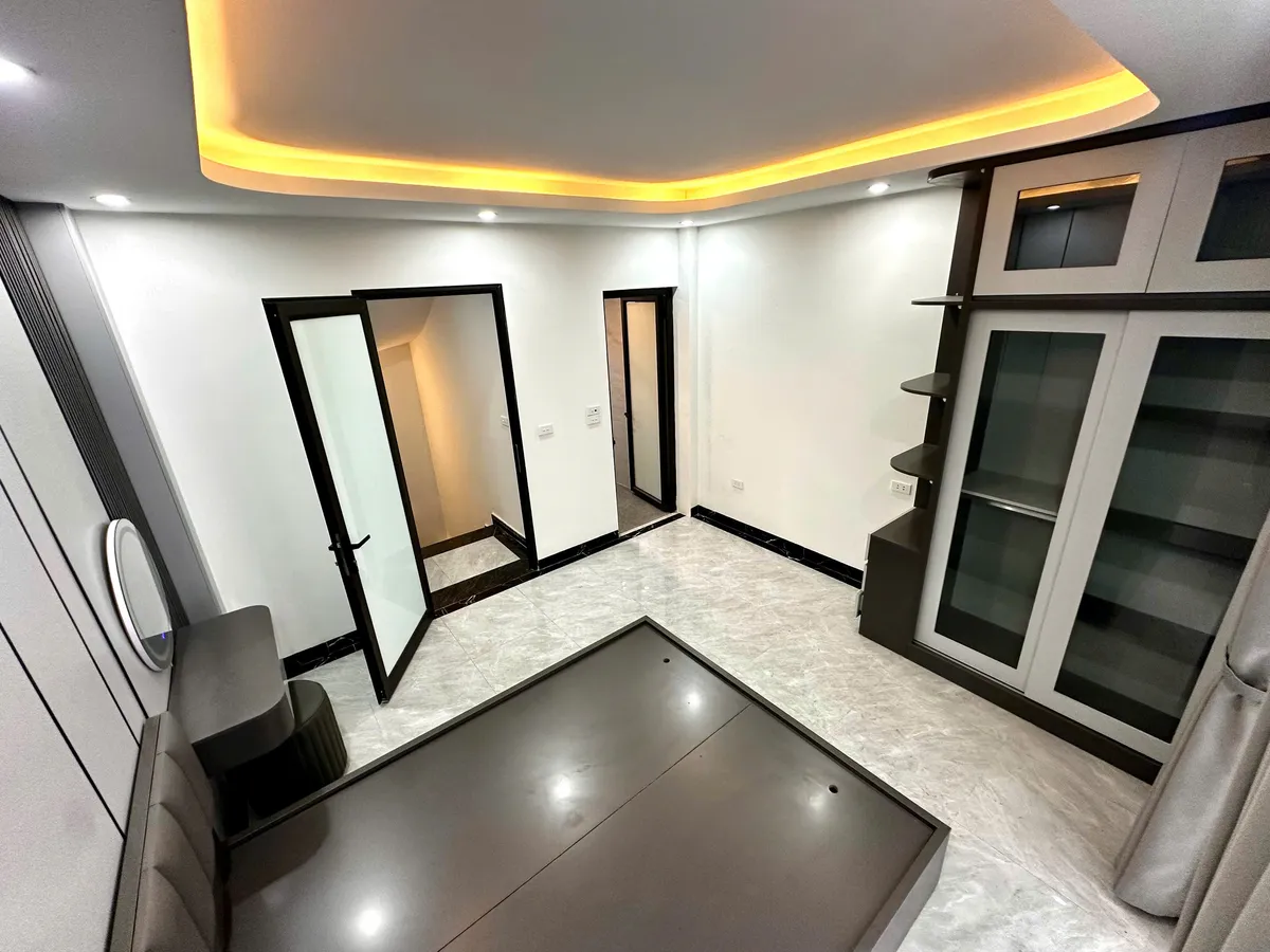 NHÀ MỚI Phố Thanh Am 30m2 5 tầng mặt tiền 4m  5.85 tỷ Long Biên Hà Nội. - Ảnh 1
