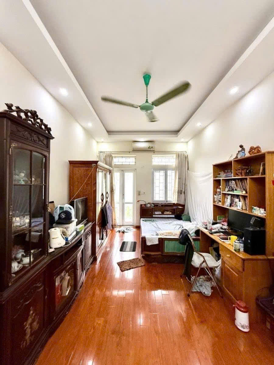 ĐƯỜNG LÁNG NGÕ 3M - NỞ HẬU - CÁCH PHỐ 30M 42m2 4 tầng mặt tiền 3.7m Giá 9.5 tỷ - Ảnh chính