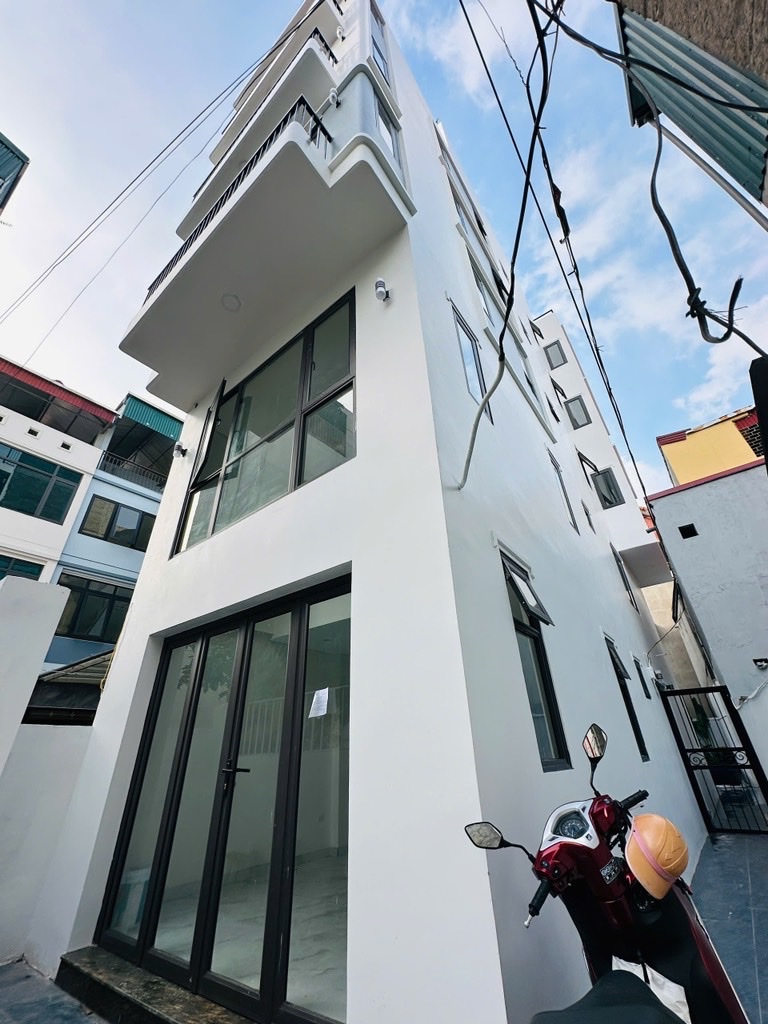 *** (SÀI ĐỒNG) NHÀ MỚI XÂY 6 TẦNG- THANG MÁY - NGÕ THÔNG- CỰC THOÁNG-Ở SƯỚNG. <br> Diện tích 40m chỉ - Ảnh chính