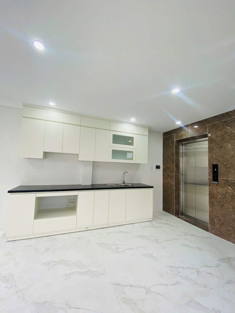 *** (SÀI ĐỒNG) NHÀ MỚI XÂY 6 TẦNG- THANG MÁY - NGÕ THÔNG- CỰC THOÁNG-Ở SƯỚNG. <br> Diện tích 40m chỉ - Ảnh 2