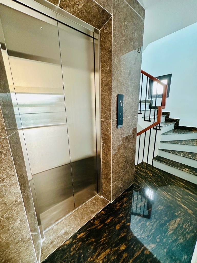 *** (SÀI ĐỒNG) NHÀ MỚI XÂY 6 TẦNG- THANG MÁY - NGÕ THÔNG- CỰC THOÁNG-Ở SƯỚNG. <br> Diện tích 40m chỉ - Ảnh 3