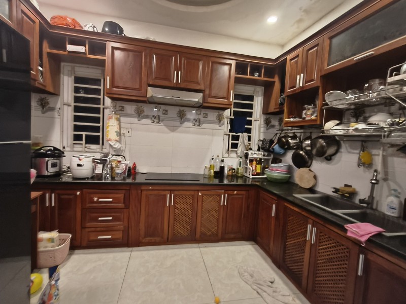 Bán nhà trong ngõ đường Số 11, Trường Thọ, Thủ Đức. 140m2, 4 tầng, 7PN, SH, 8.75 tỷ. LH: 0933125879 - Ảnh 2