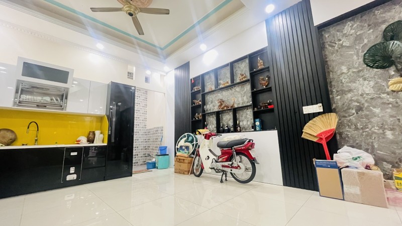 Bán nhà 3 Tầng MẶT TIỀN kinh doanh Đông Hòa,gần Nhà thi đấu Dĩ An - Ảnh chính