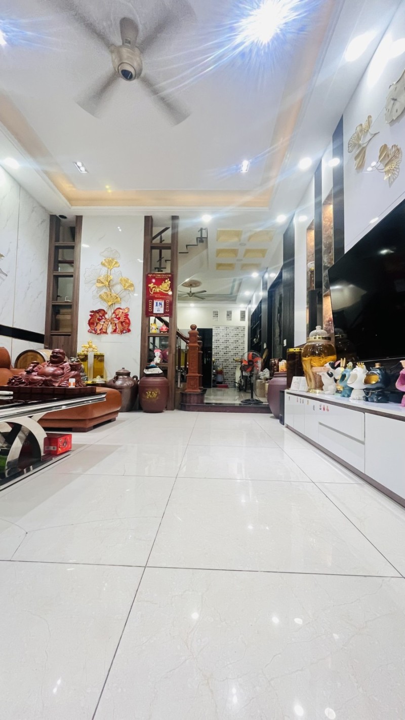 Bán nhà 3 Tầng MẶT TIỀN kinh doanh Đông Hòa,gần Nhà thi đấu Dĩ An - Ảnh 2