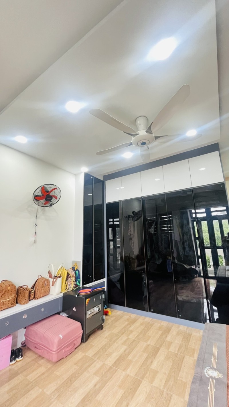 Bán nhà 3 Tầng MẶT TIỀN kinh doanh Đông Hòa,gần Nhà thi đấu Dĩ An - Ảnh 3
