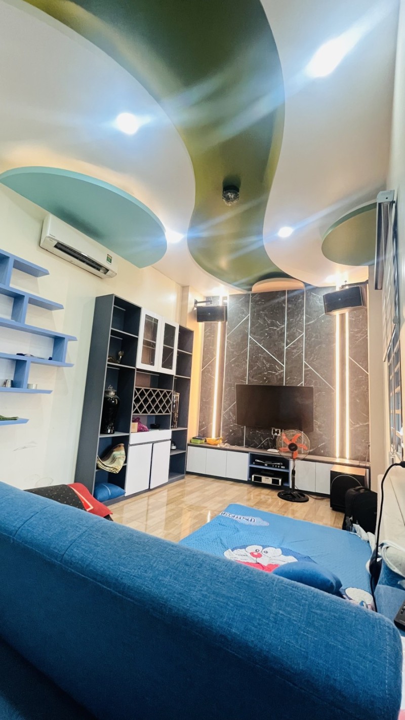 Bán nhà 3 Tầng MẶT TIỀN kinh doanh Đông Hòa,gần Nhà thi đấu Dĩ An - Ảnh 1