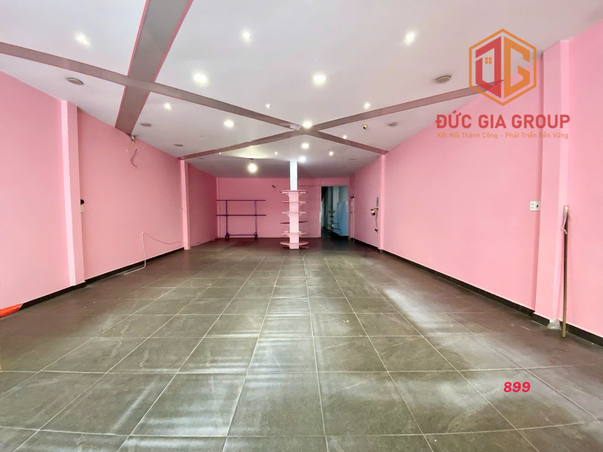 Cho thuê MB đẹp, đường Phạm Văn Thuận, gần chợ ,7,3m x 30m, chỉ 35tr/tháng - Ảnh 1