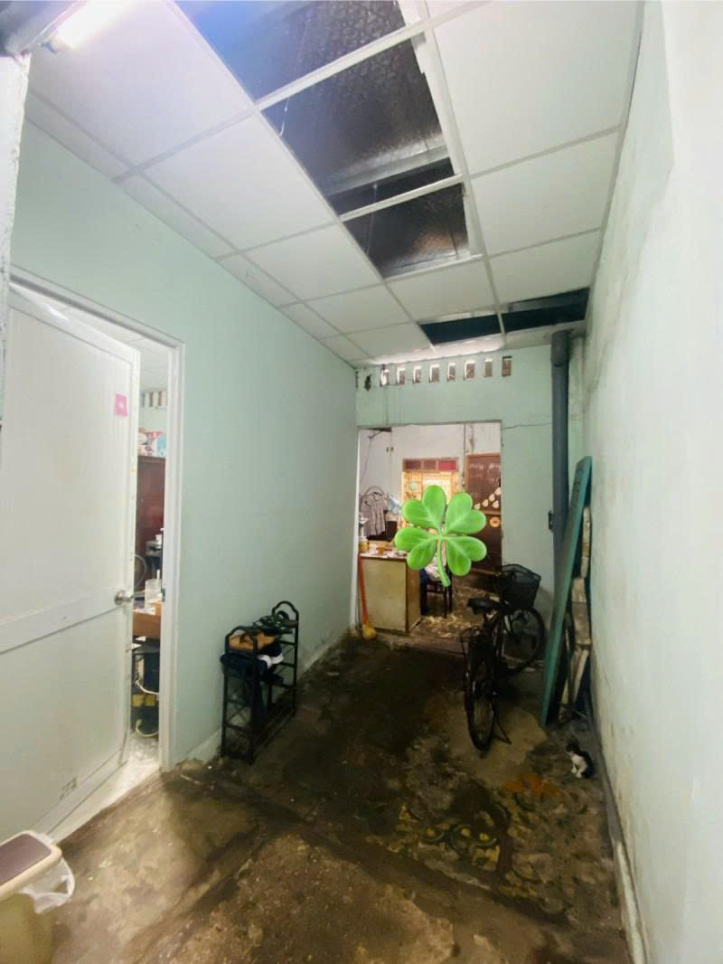 Bán nhà Mặt tiền Phạm Văn Bạch, Tân Bình, 6,2x17m, nở hậu đều 9,3m, 2 tầng cũ, 14,8 tỷ. - Ảnh 2