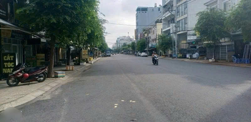 Bán nhà Mặt tiền Phạm Văn Bạch, Tân Bình, 6,2x17m, nở hậu đều 9,3m, 2 tầng cũ, 14,8 tỷ. - Ảnh chính