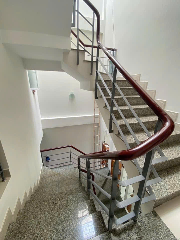 CC gửi bán MTKD Nguyễn Văn Công 84m2(4x21) 3 tầng KD sầm uất sát sân bay TSN 13.8 tỷ. - Ảnh 4