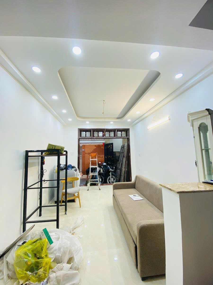 Bán nhà Thái Hà, Đống Đa sổ đỏ 63m - Ngõ thông, thang máy 2 thoáng vĩnh viễn - Ảnh 1