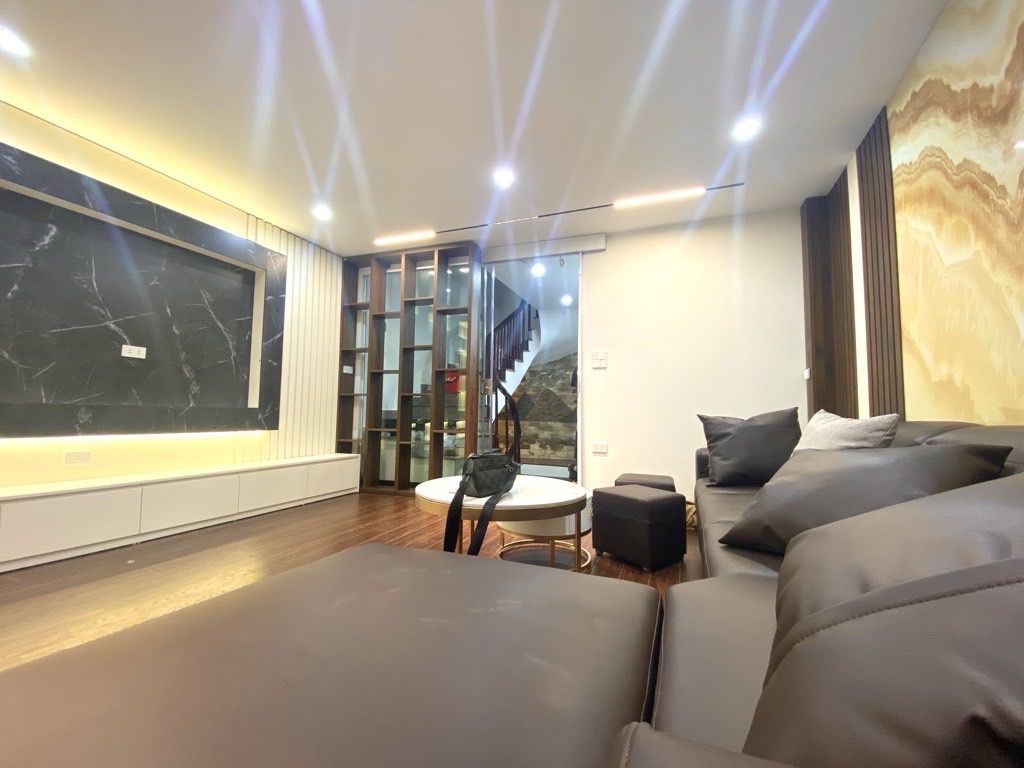 XUÂN LA-DT 38M-10,760 TỶ -6 TẦNG THANG MÁY,DÂN XÂY,NGÕ THÔNG,BA GÁC ĐỖ CỬA - Ảnh 2